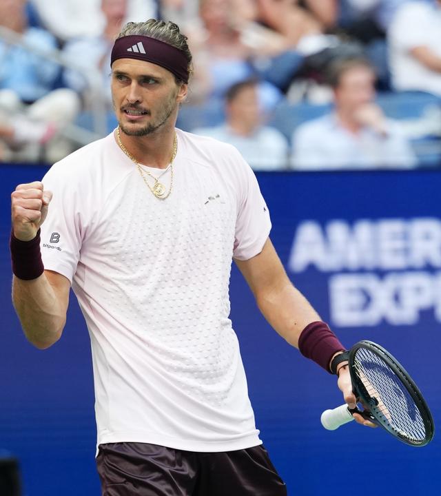 Alexander Zverev jubelt über einen gewonnenen Punkt im Finale der US Open gegen Ben Shelton