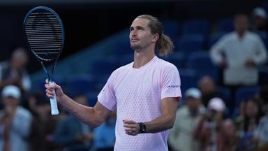 Alexander Zverev aus Deutschland reagiert nach seinem Sieg gegen Shang Juncheng aus China in der zweiten Runde des Herren-Einzels beim China Open Tennis-Turnier.