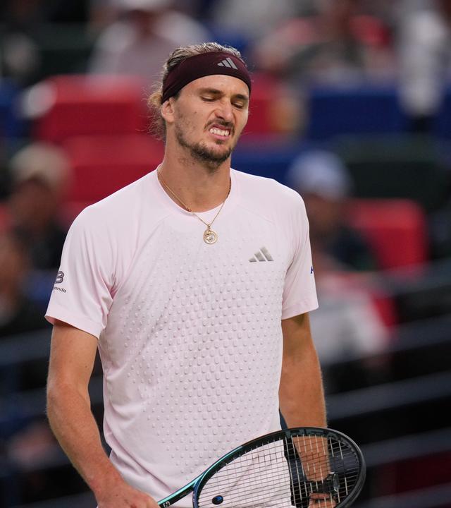 Alexander Zverev reagiert am 17.10.2026 in Shanghai.