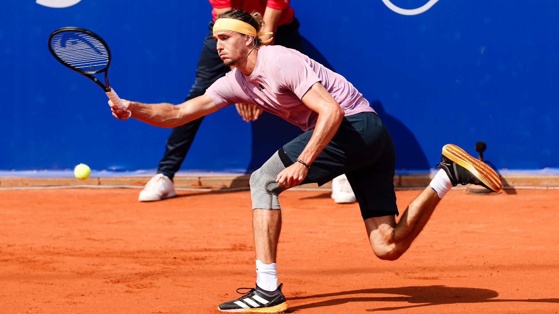Alexander Zverev in Aktion beim Finale der ATP-Tour in Hamburg.