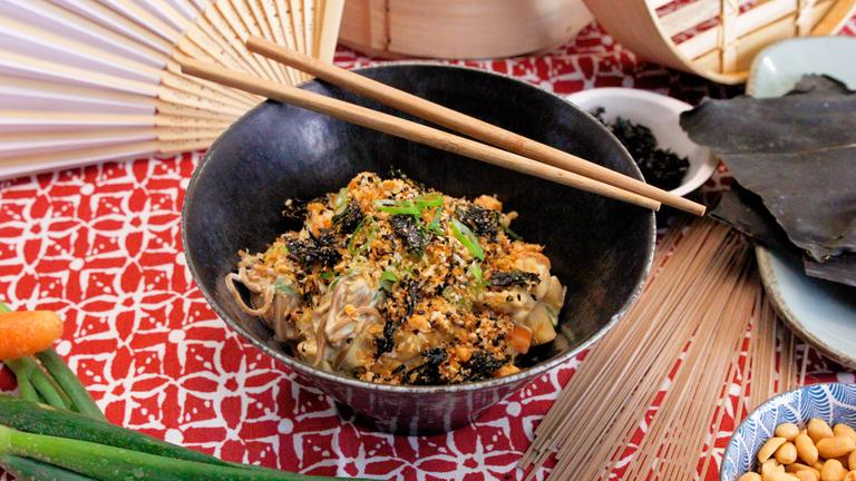 Cremige Winterrettich-Algen-Pasta