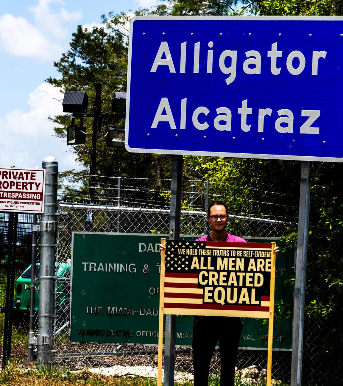 "Alligator Alcatraz": Protest vor Abschiebegefängnis in Florida (Archivbild)