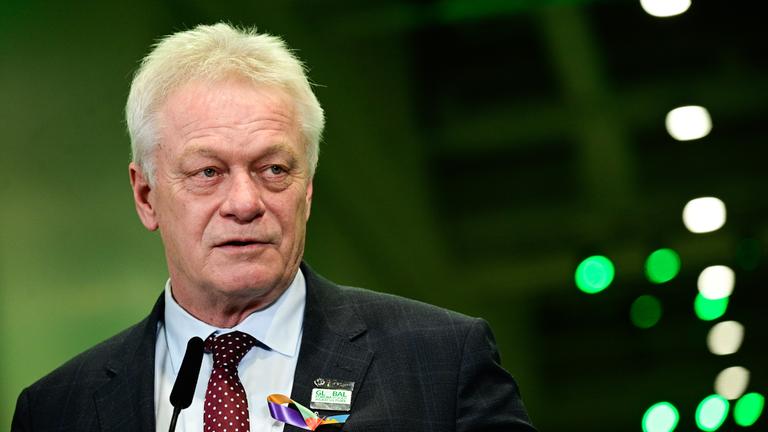 Alois Rainer (CSU), Bundesminister für Ernährung, Landwirtschaft und Heimat, spricht am 17.01.2026 während der Agrarministerkonferenz im Rahmen des Global Forum for Food and Agriculture (GFFA) mit Regierungsvertretern aus mehr als 60 Ländern in Berlin.