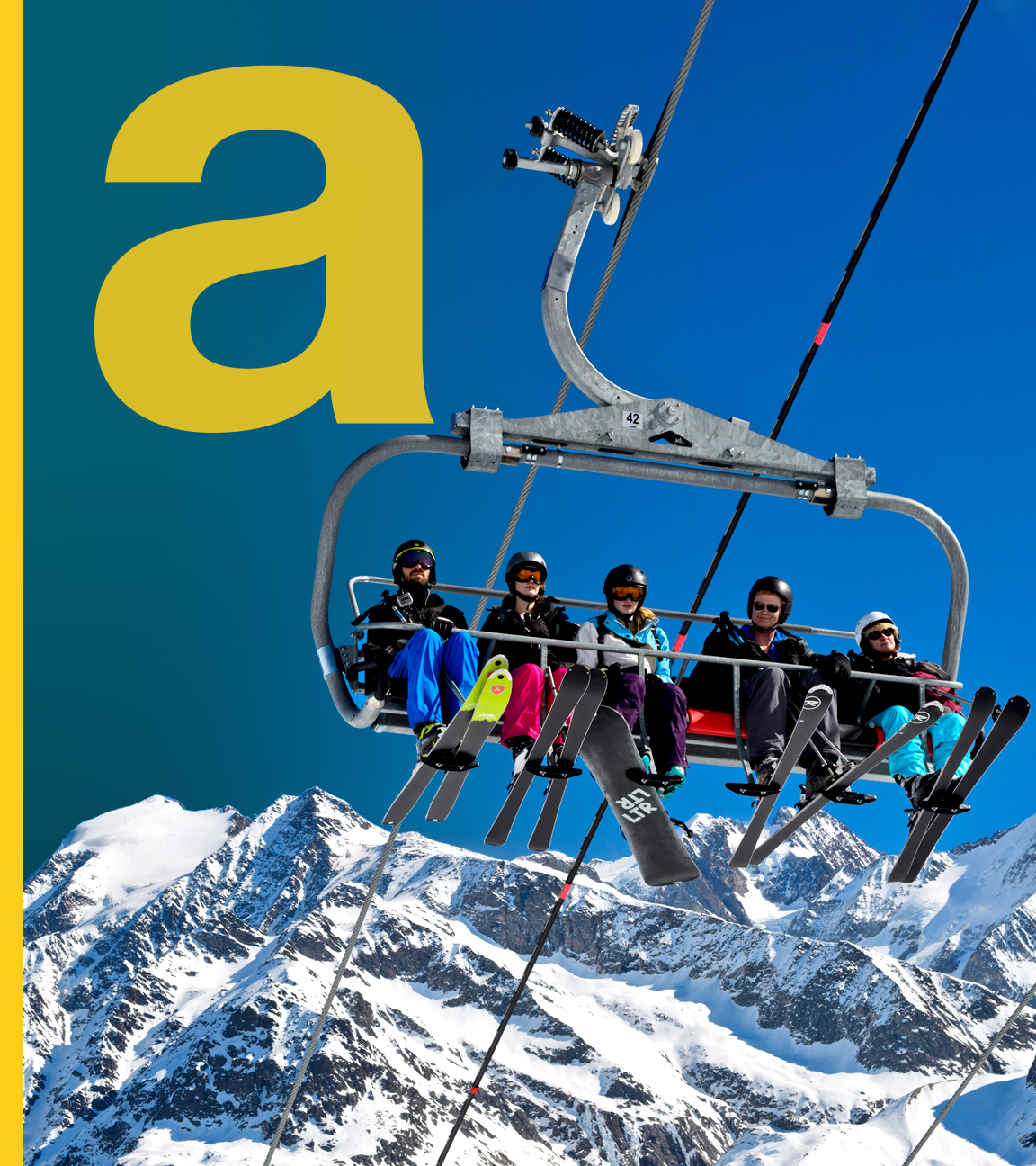 Auf der linken Seite ist das Logo vom Auslandsjournal, rechts ist ein voll besetzter Ski-Lift mit Skifahrern.