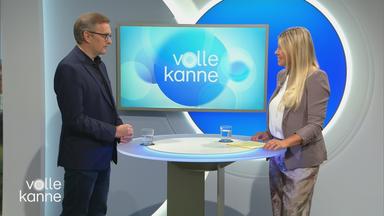 Henning Wilts, Co-Abteilungsleiter für Kreislaufwirtschaft beim Wuppertal Institut, im Gespräch mit Nadine Krüger