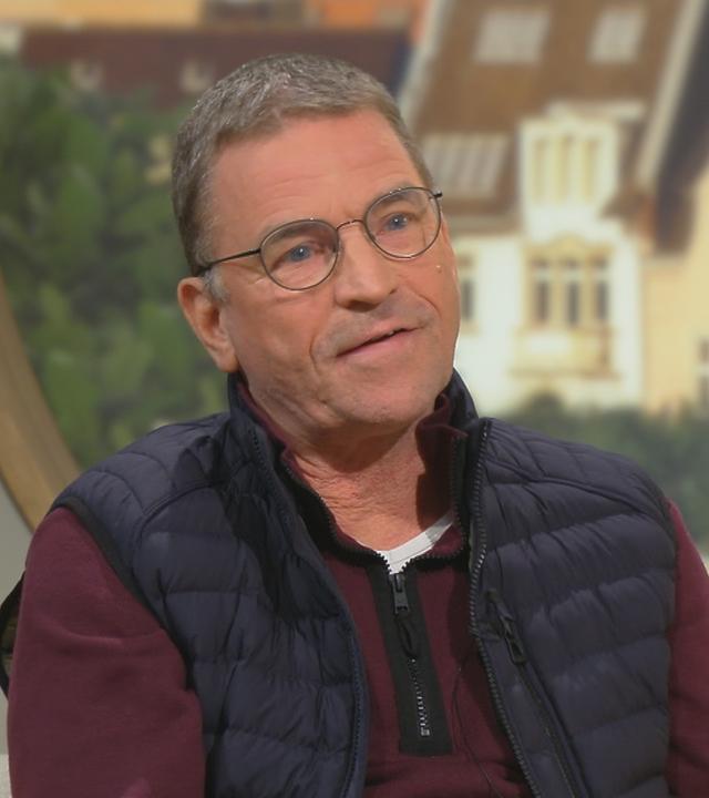 Podcaster und Buchautor Bertram Kasper auf der "Volle Kanne"-Couch 