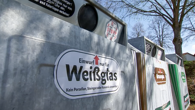 Ein Altglascontainer