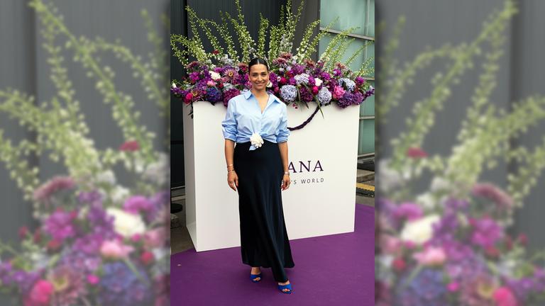 Amira Aly mit Babybauch beim Fotocall der LASCANA Secret Garten Fashion Show in Hamburg