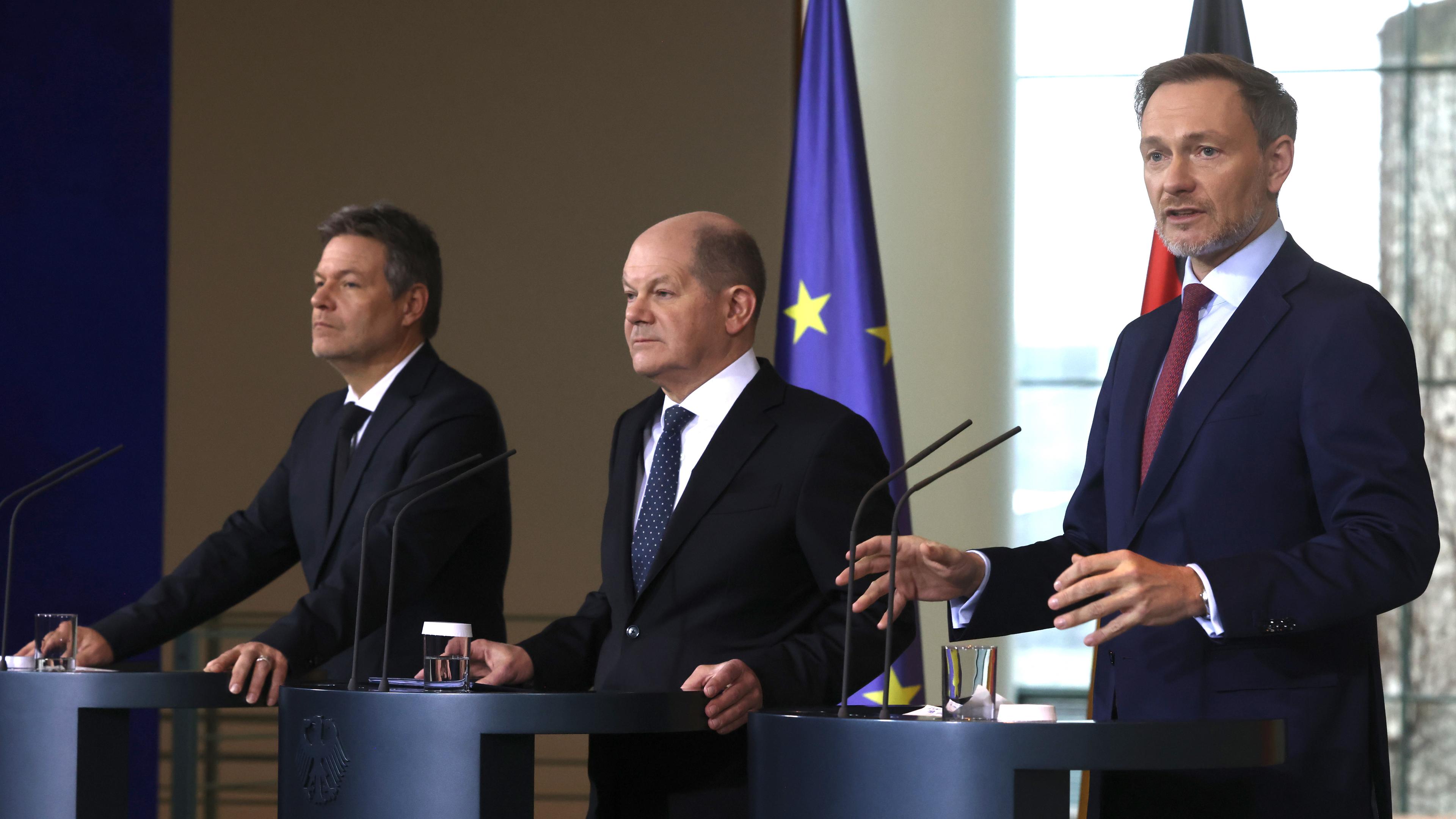 Robert Habeck, Olaf Scholz und Christian Lindner in Berlin 