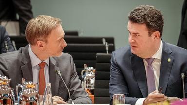 Christian Lindner und Hubertus Heil bei einem Treffen am 04.12.2023