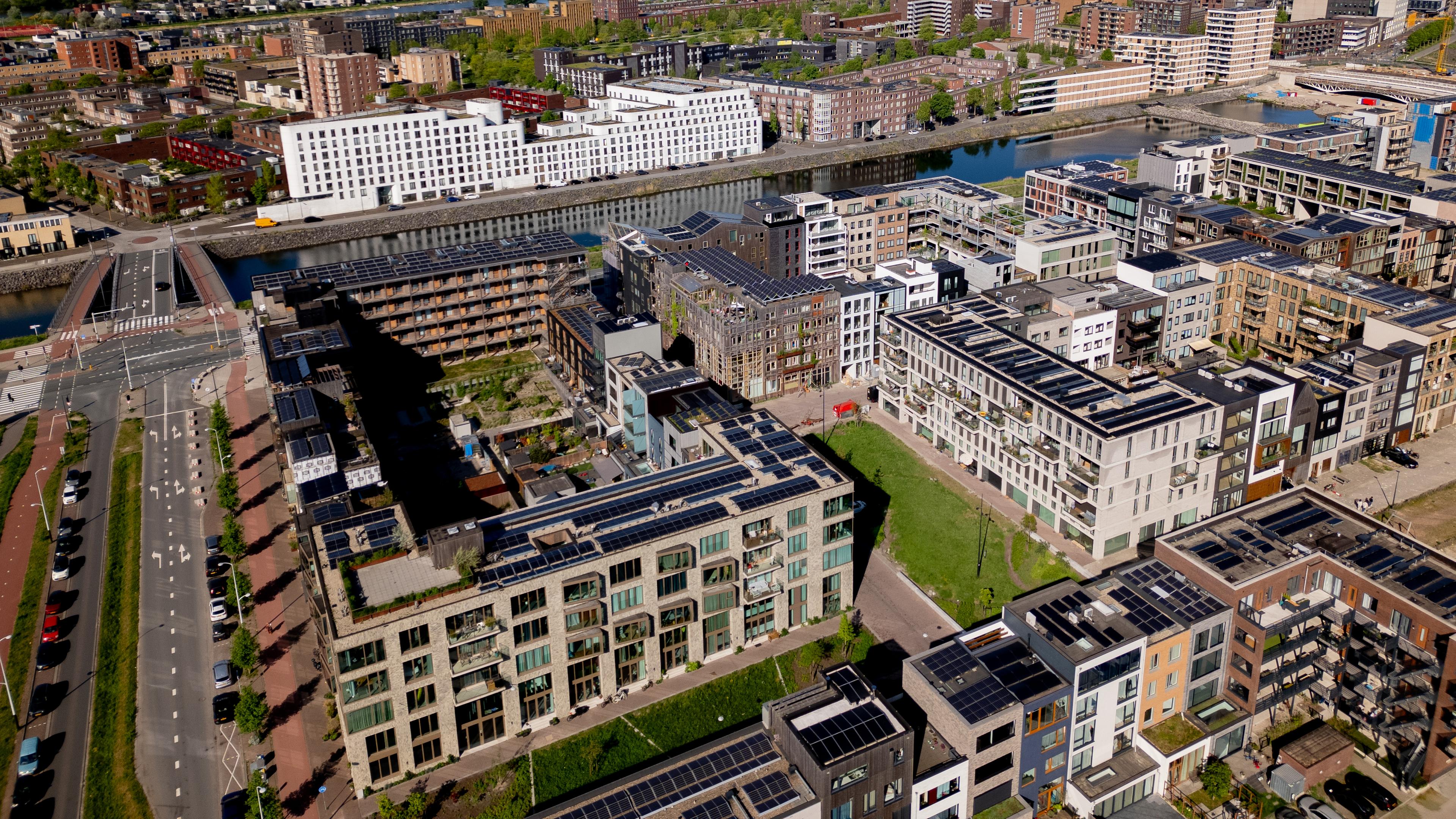 Auf Centrumeiland hat die Wohnkooperative „De Warren“ ein innovatives Haus gebaut.