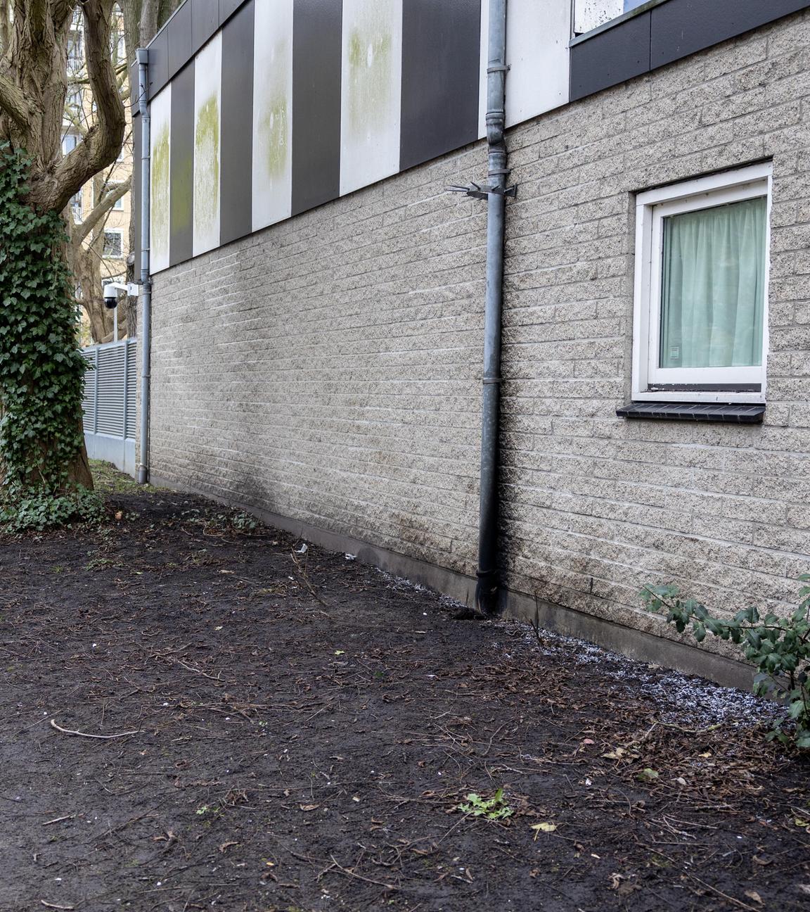 Die Folgen einer Explosion an einer jüdischen Schule in Amsterdam