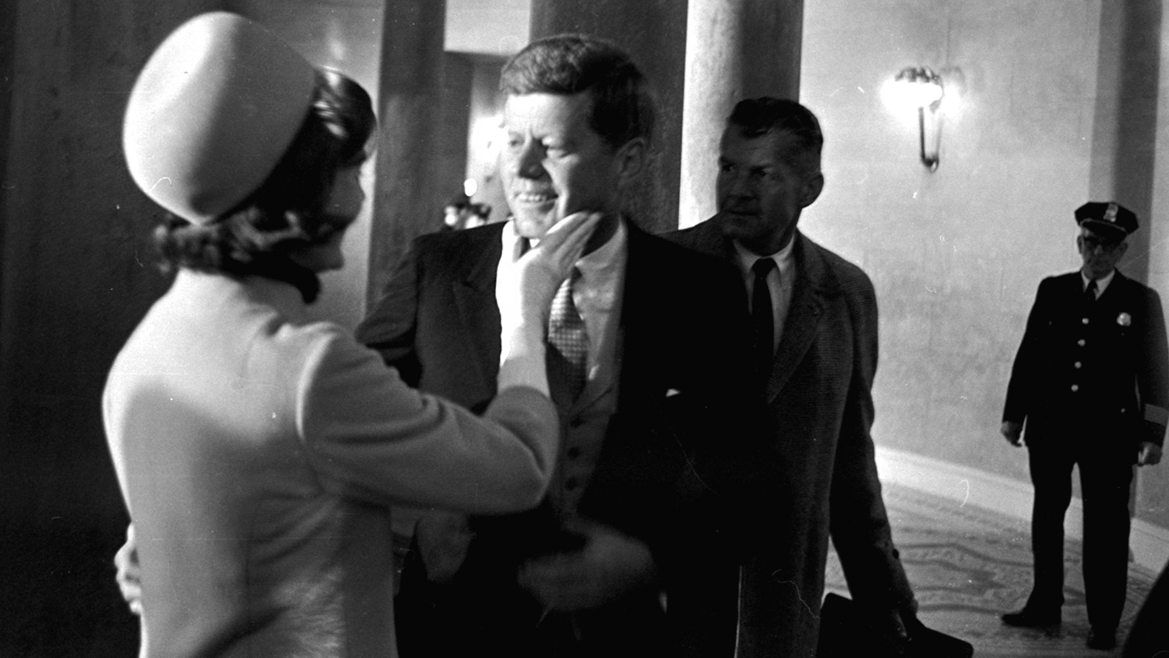 John F. Kennedy und seine Frau bei der Amtseinführung 1961.