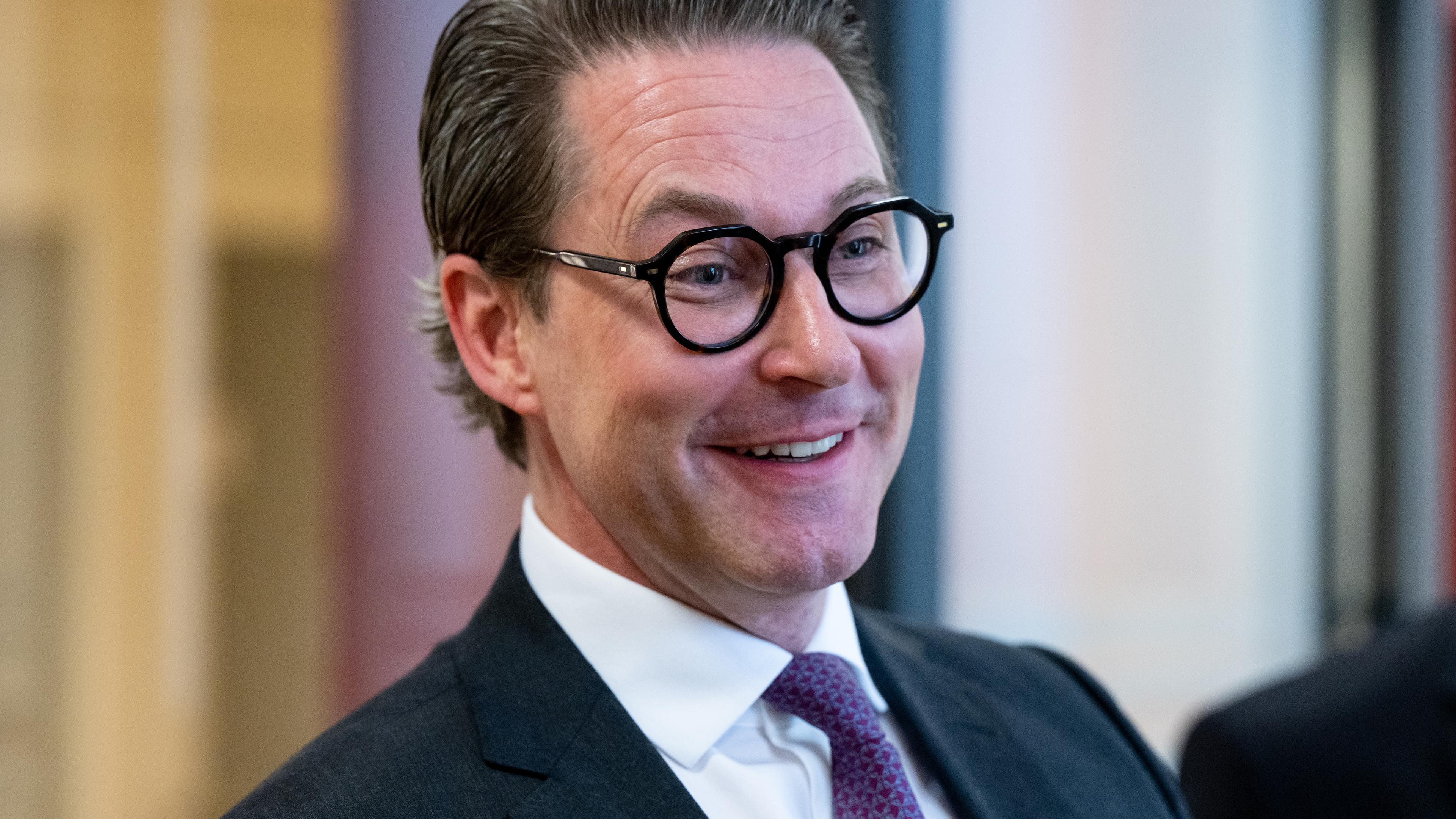 Bayern, München: Andreas Scheuer (CSU), ehemaliger Bundesverkehrsminister, kommt vor Beginn des Untersuchungsausschuss Stammstrecke in den Konferenzsaal vom bayerischen Landtag. Archivbild