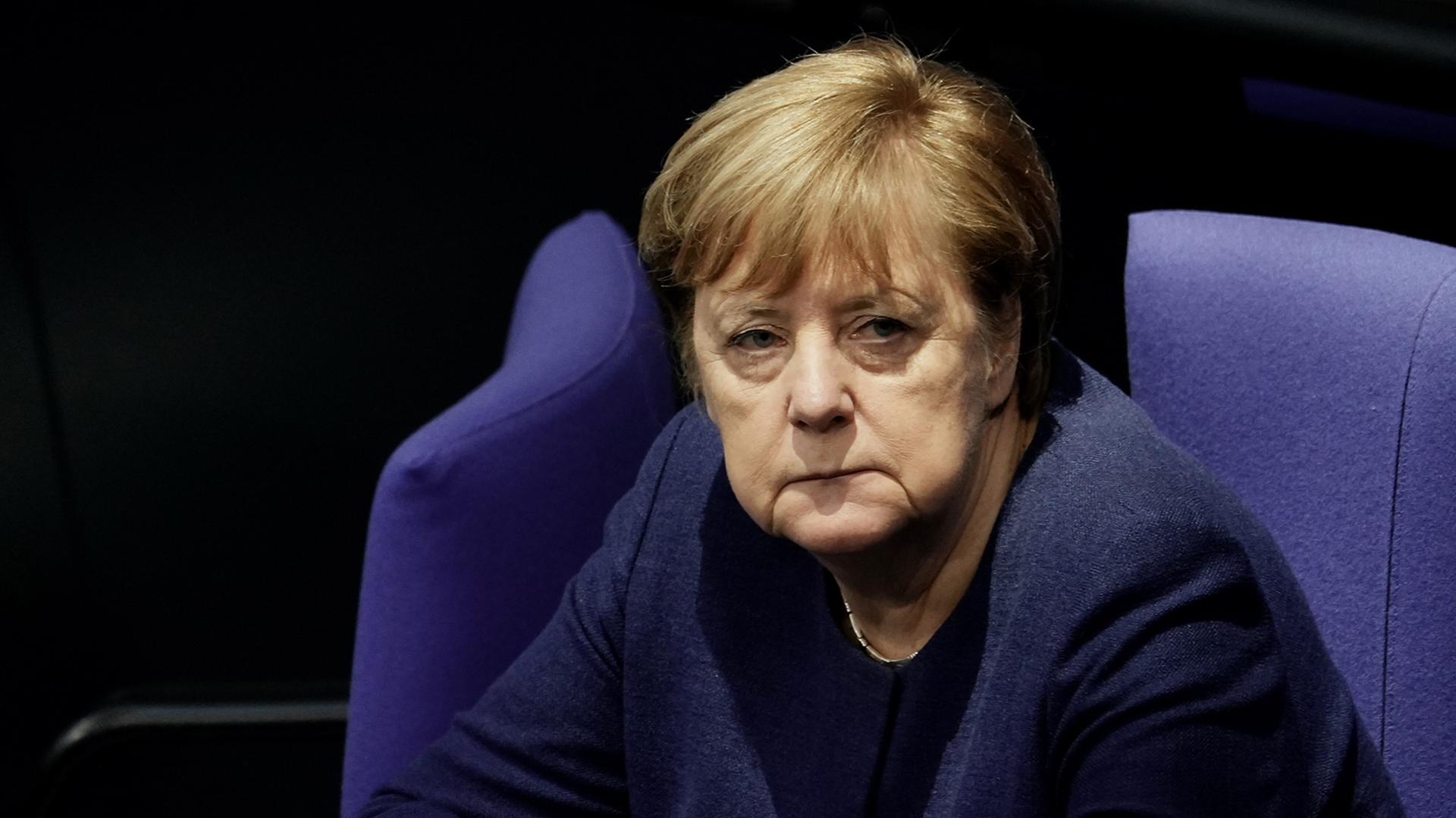 Ehemalige Bundeskanzlerin Angela Merkel im Bundestag während Ihrer letzten Amtszeit am 08.12.2020.