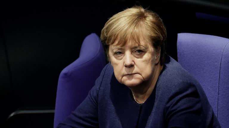 Ehemalige Bundeskanzlerin Angela Merkel im Bundestag während Ihrer letzten Amtszeit am 08.12.2020.