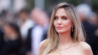 Die US-Amerikanische Schauspielerin Angelina Jolie auf dem Roten Teppich der 78. Filmfestspiele in Cannes am 16.05.2025.