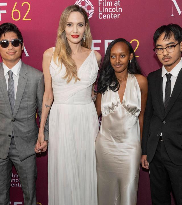 Pax Thien Jolie, Angelina Jolie, Zahara Marley Jolie, and Maddox Chivan Jolie (Archivfoto)