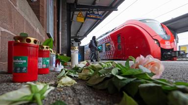 Tödlicher Angriff auf Zugbegleiter: Mann war zuvor auffällig