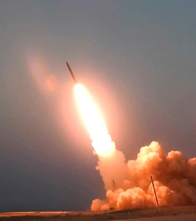 Iran: Ein Bild einer startenden Rakete.