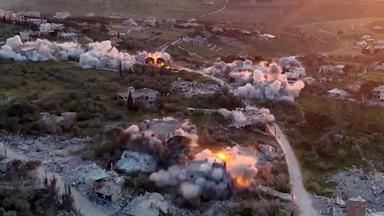 Satellitenaufnahme aus einem Video der israelischen Armee zeigt die Zerstörung von mutmaßlicher Hisbollah-Infrastruktur im Libanon trotz geltender Waffenruhe.
