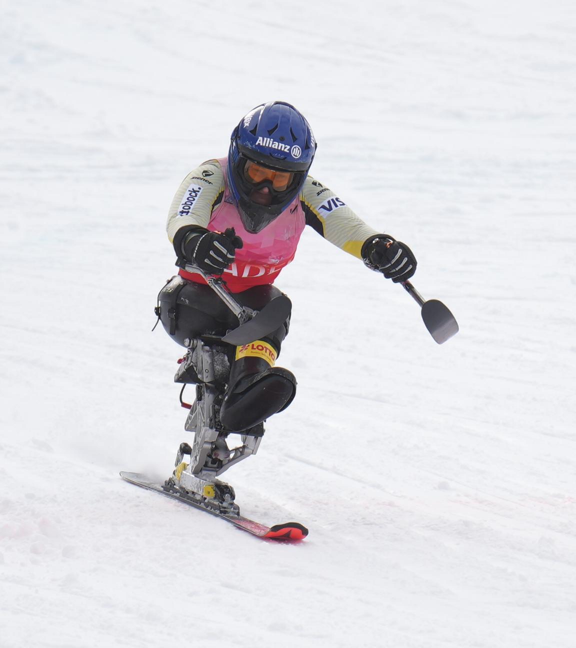 Monoskifahrerin Anna-Lena Forster in Aktion