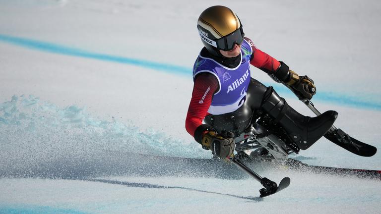 Anna-Lena Forster startet im alpinen Skisport in der Abfahrt der Frauen (Sitzend) bei den Winter Paralympics 2026.