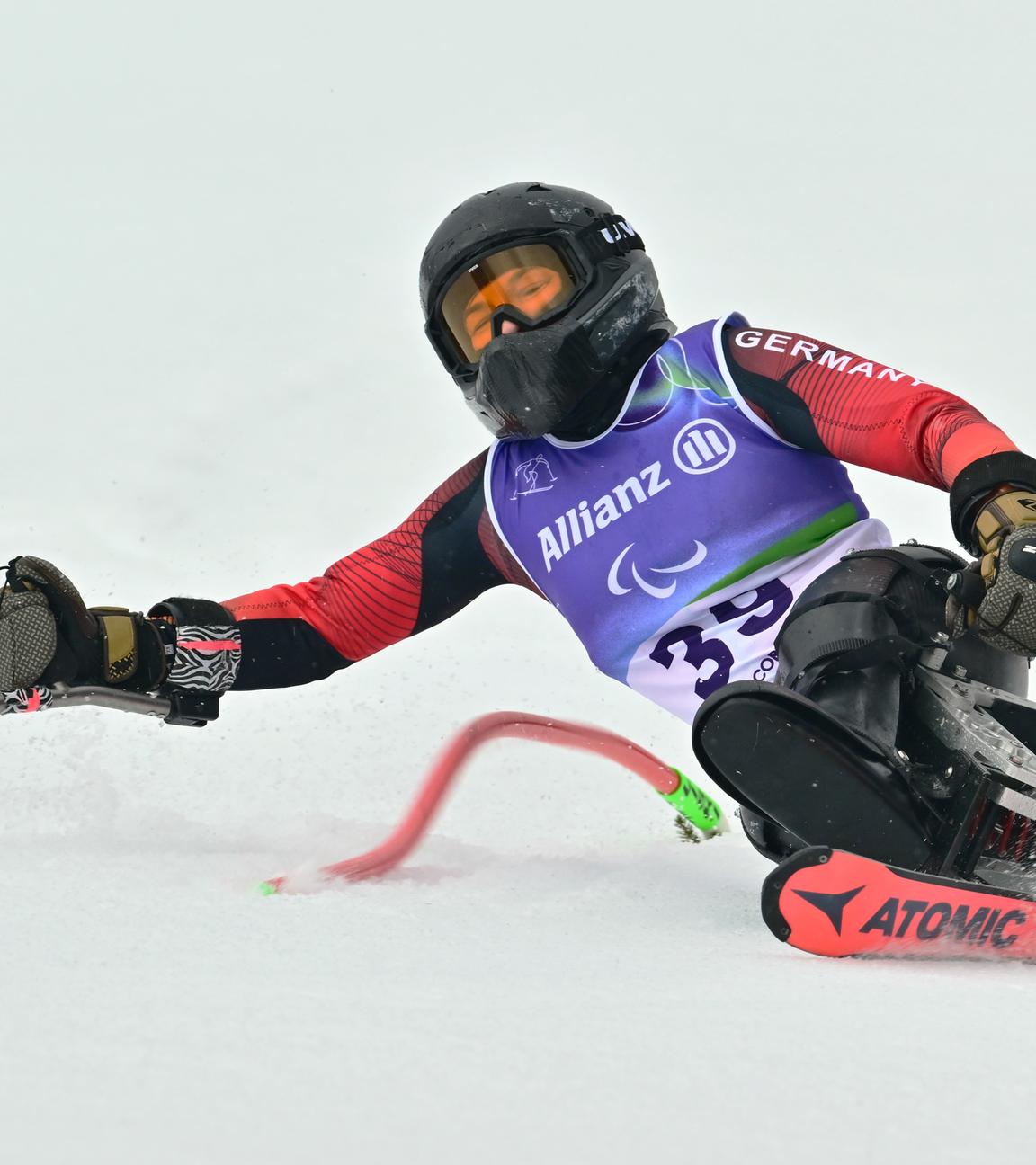 Anna-Lena Forster in Aktion bei den Para Alpine Skiing Paralympic Winter Games 2025–26.