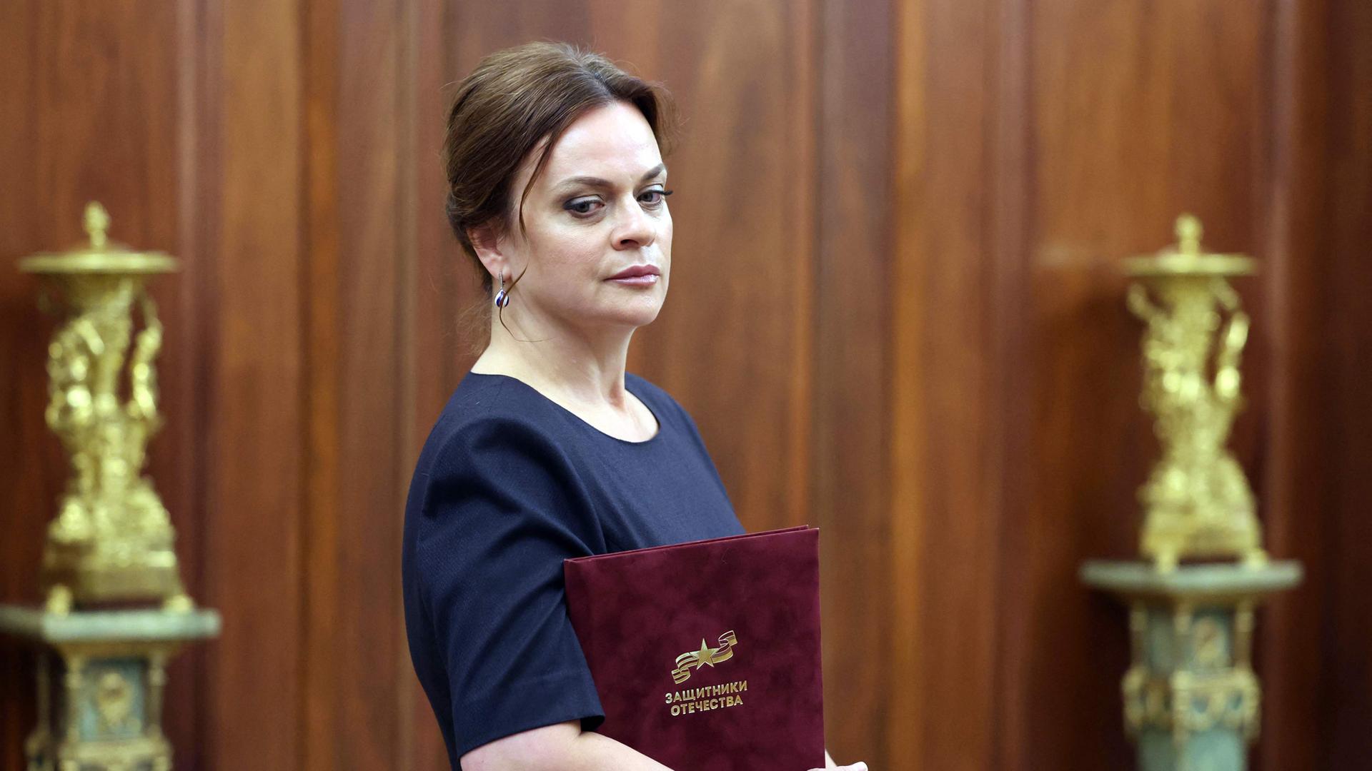 Die Vorsitzende der Stiftung "Verteidiger des Vaterlandes", Anna Tsivileva, auf ein Treffen mit dem russischen Präsidenten in Moskau am 01.06.2024.