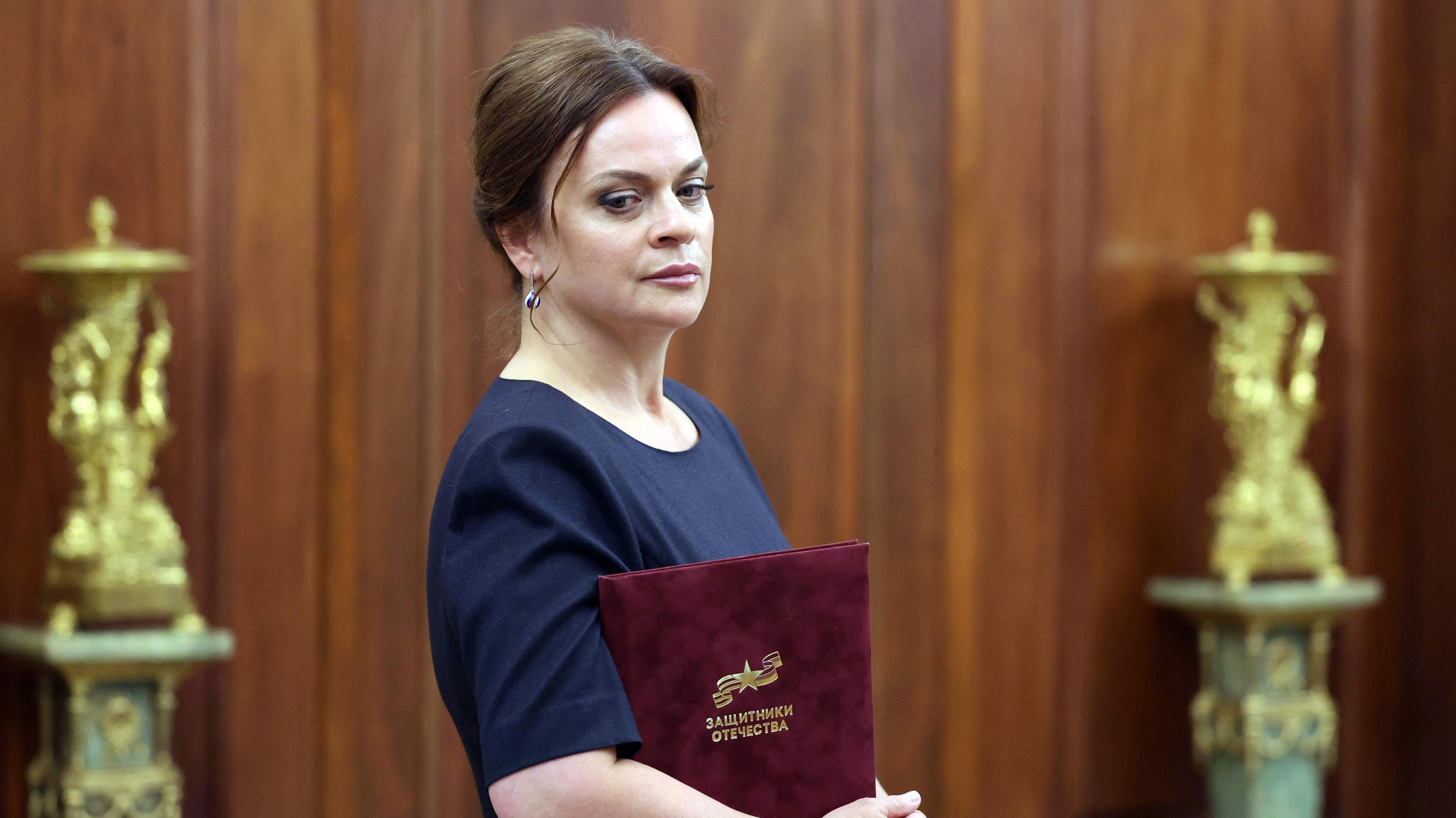 Die Vorsitzende der Stiftung "Verteidiger des Vaterlandes", Anna Tsivileva, auf ein Treffen mit dem russischen Präsidenten in Moskau am 01.06.2024.