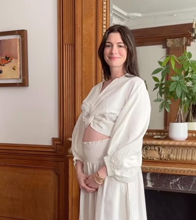 Mit Babybauch zeigt sich Anne Hathaway auf ihrem Instragram Kanal.