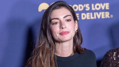 Anne Hathaway besucht Charity-Gala 