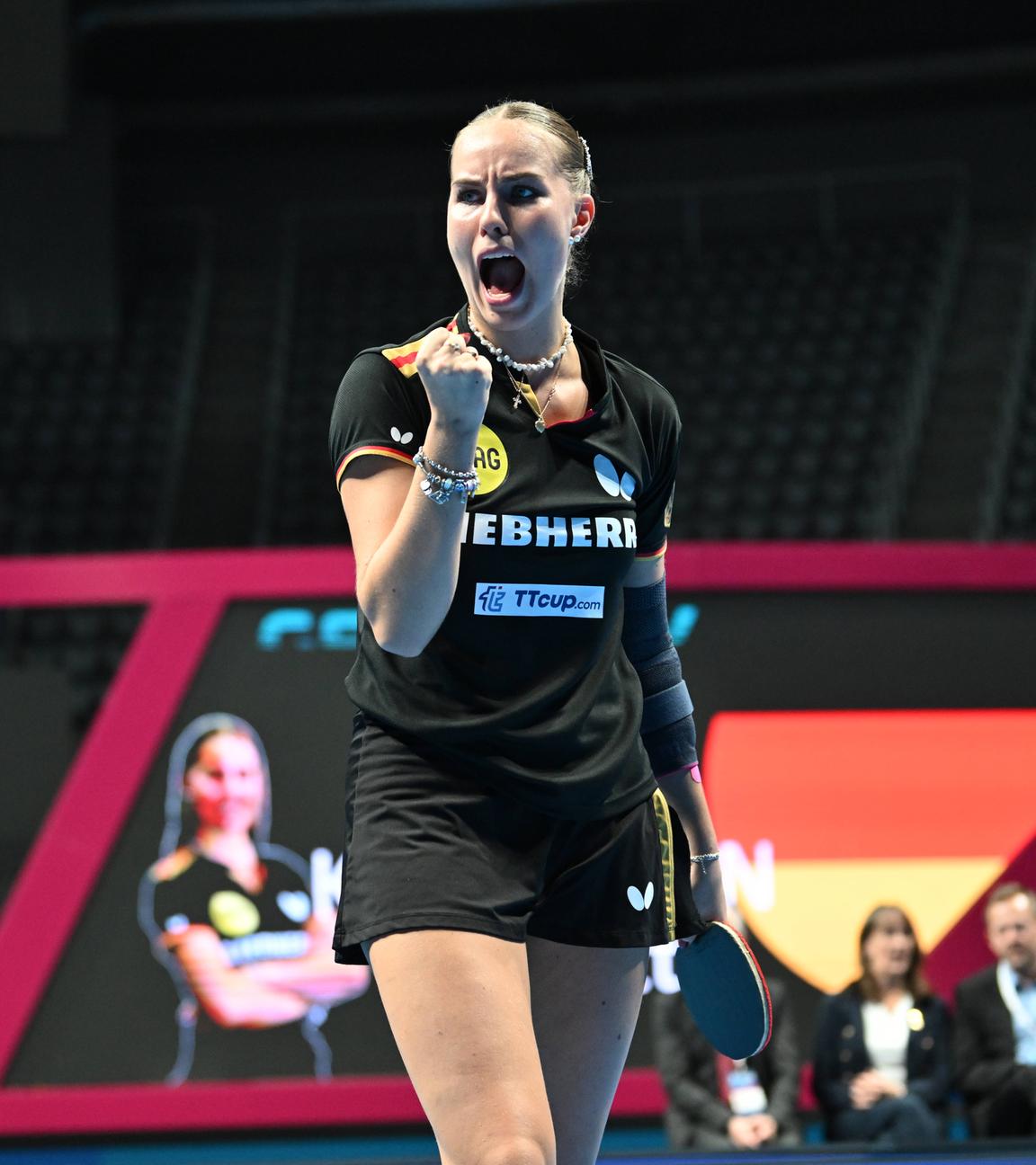 Annett Kaufmann jubelt im Tischtennisspiel der Team-Europameisterschaften gegen Rumänien