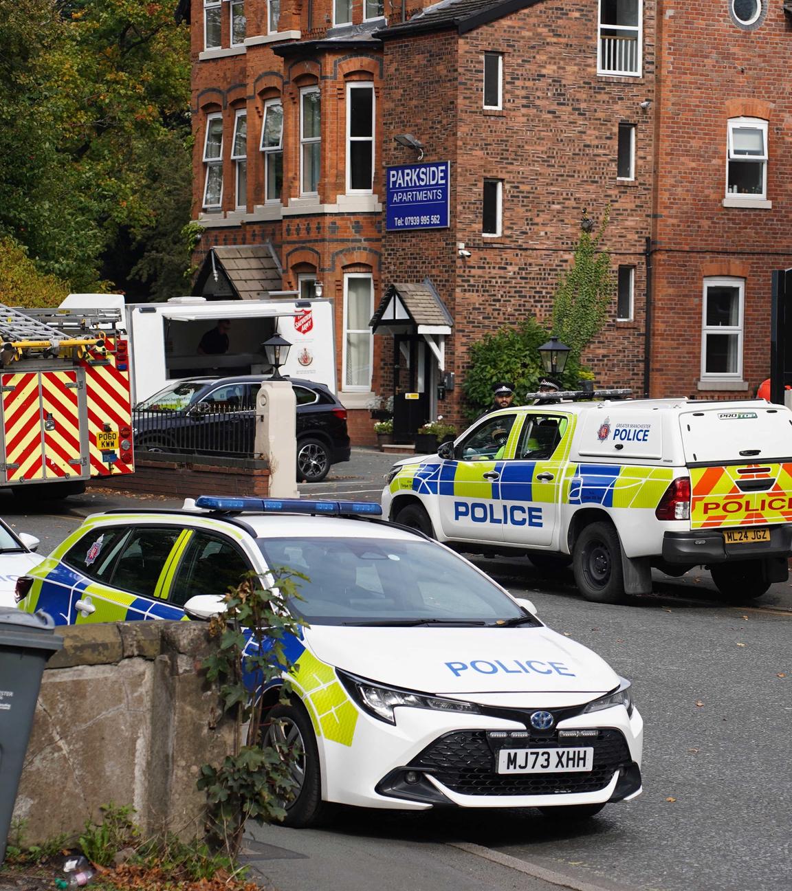 In der Nähe von Manchester kam es am höchsten jüdischen Feiertag Jom Kippur zu einem Anschlag auf eine Synagoge. Mindestens drei Menschen wurden getötet.