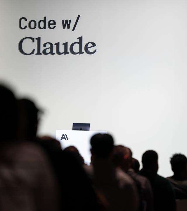 Die Bühne der Entwicklerkonferenz „Code with Claude“ von Anthropic am 06.05.2026 in San Francisco, USA.