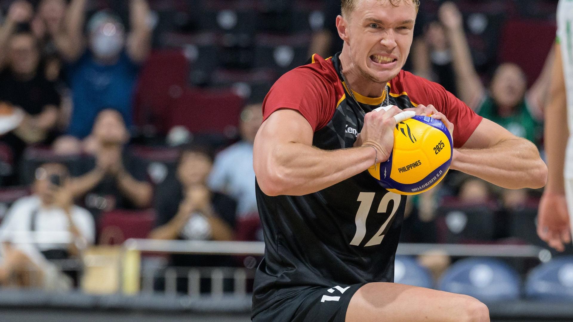 Anton Brehme beim Auftaktspiel gegen Bulgarien.