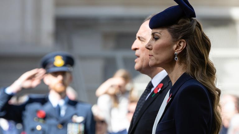 Kate besucht Gedenkgottesdient am ANZAC-Day