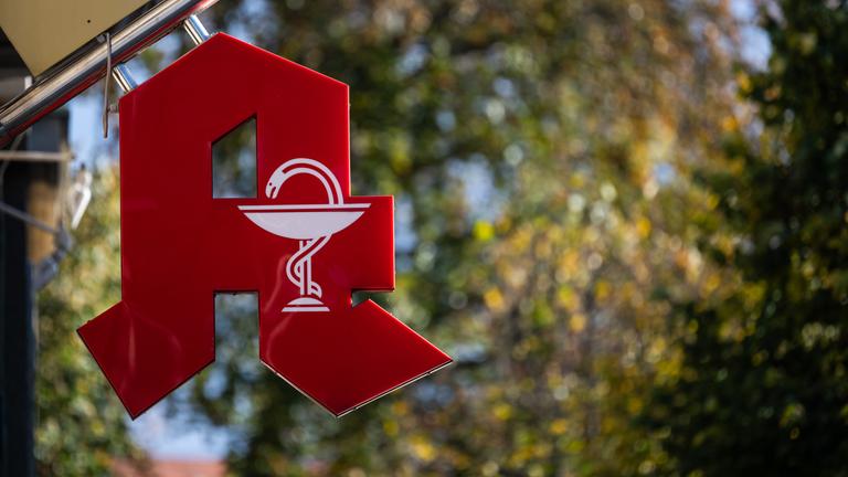 Apotheken-A an einer Apotheke in Dresden