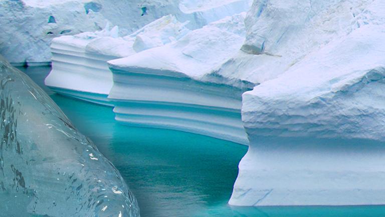Eisfelsen in der Arktis