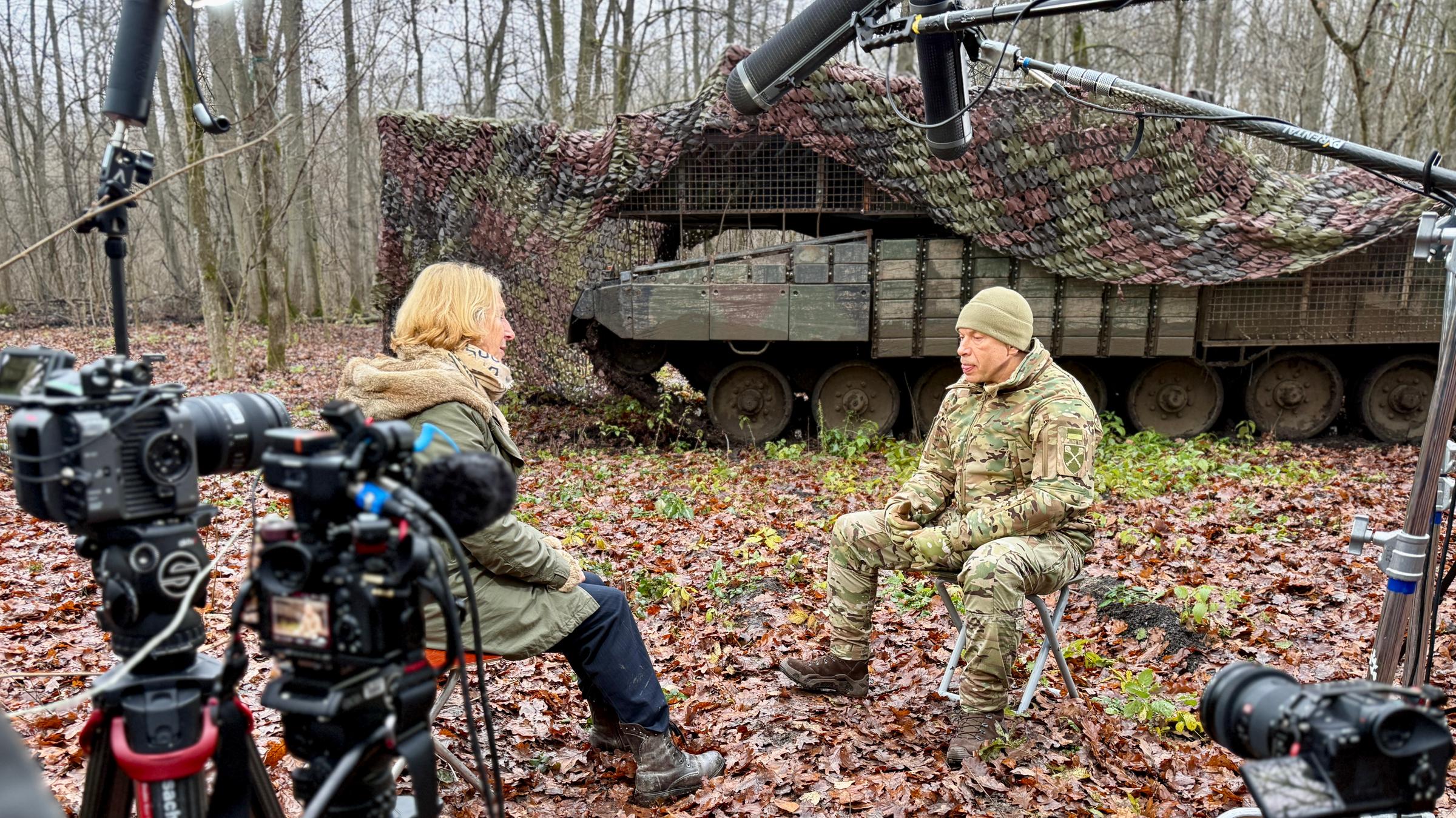 Der ukrainische Armeechef Oleksandr Syrskyj während eines Interviews.