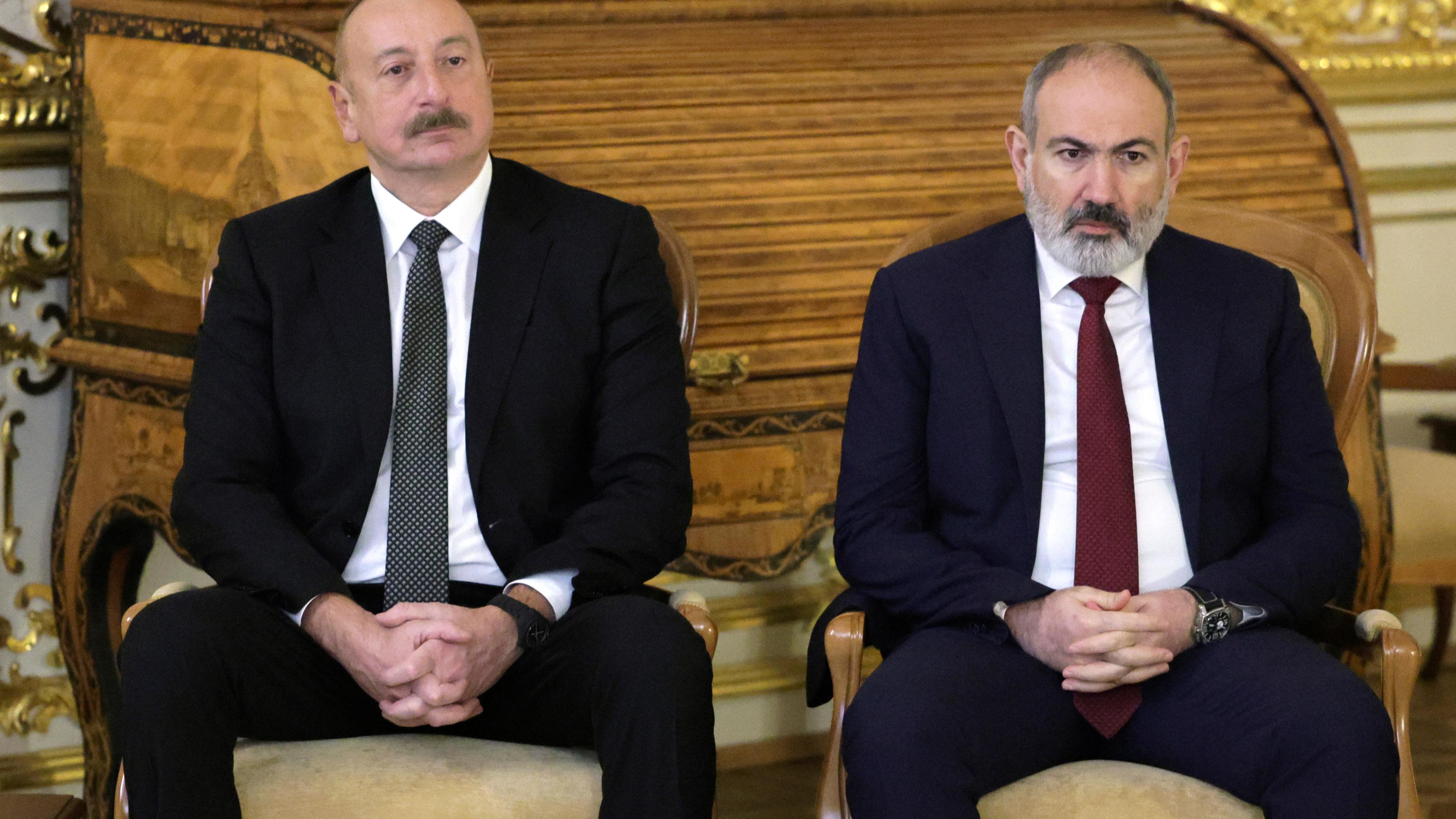 Ilham Alijew, Präsident von Aserbaidschan und Nikol Paschinjan, Premierminister von Armenien