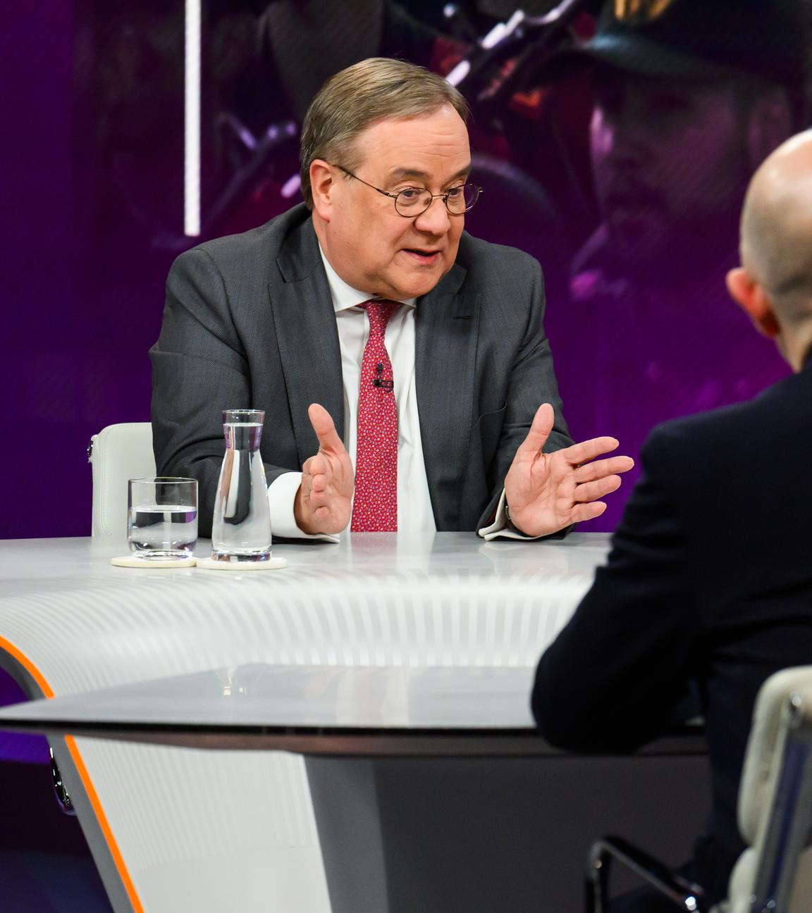 Armin Laschet bei Maybrit Illner