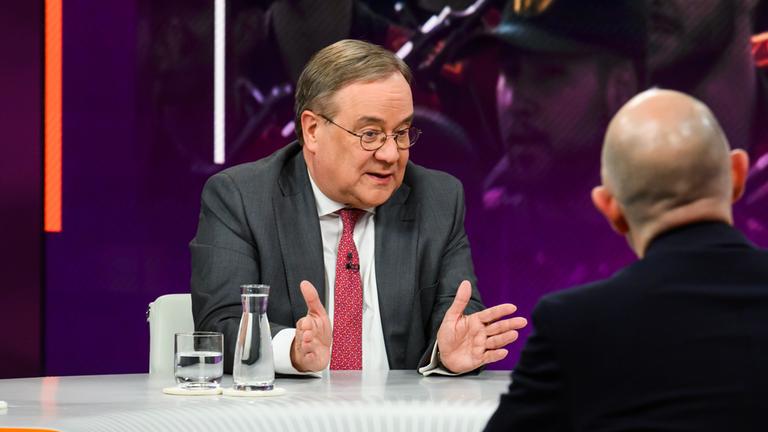 Armin Laschet bei Maybrit Illner