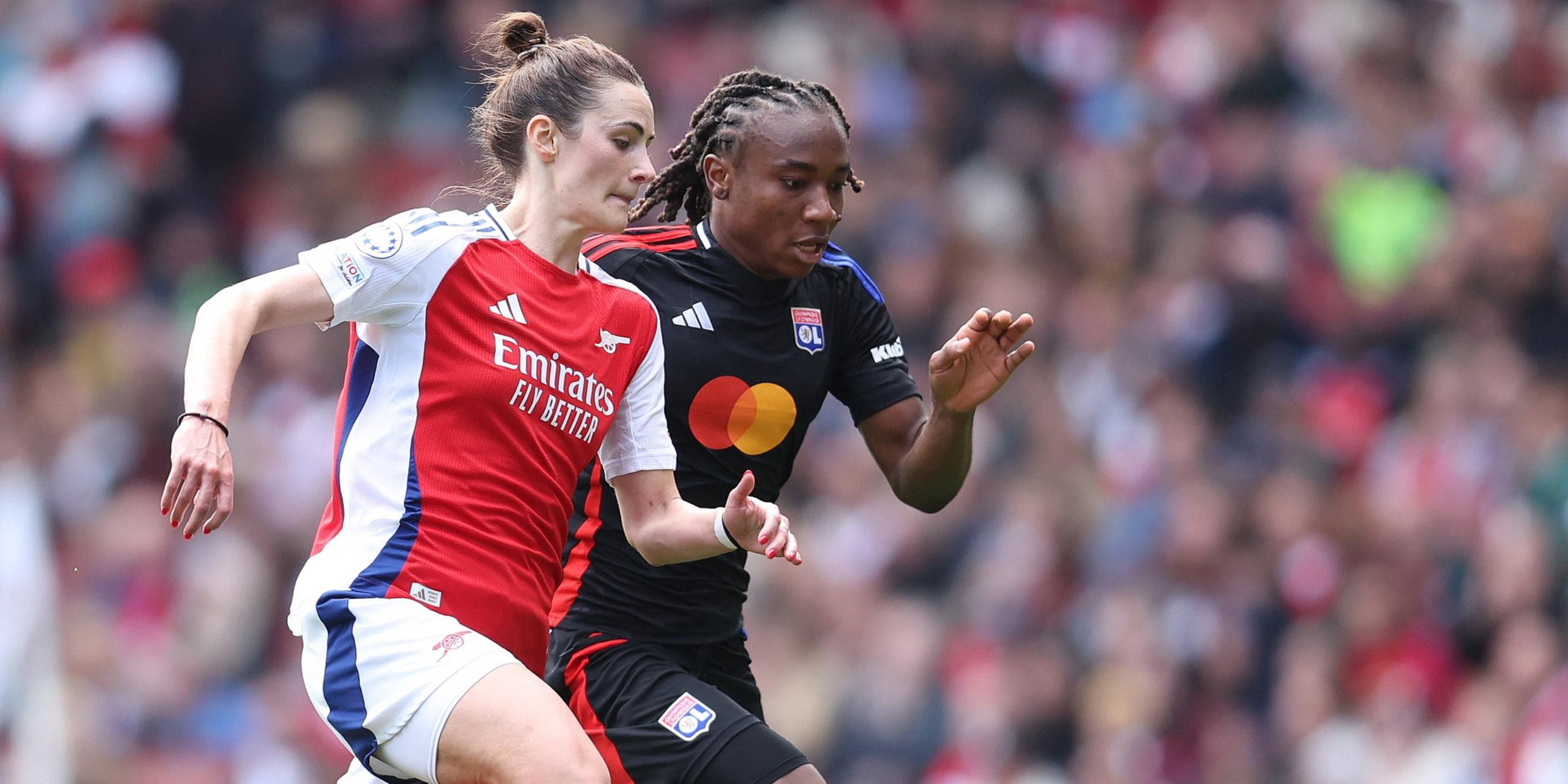 Emily Fox (Arsenal) und Melchie Dumornay (Lyon)