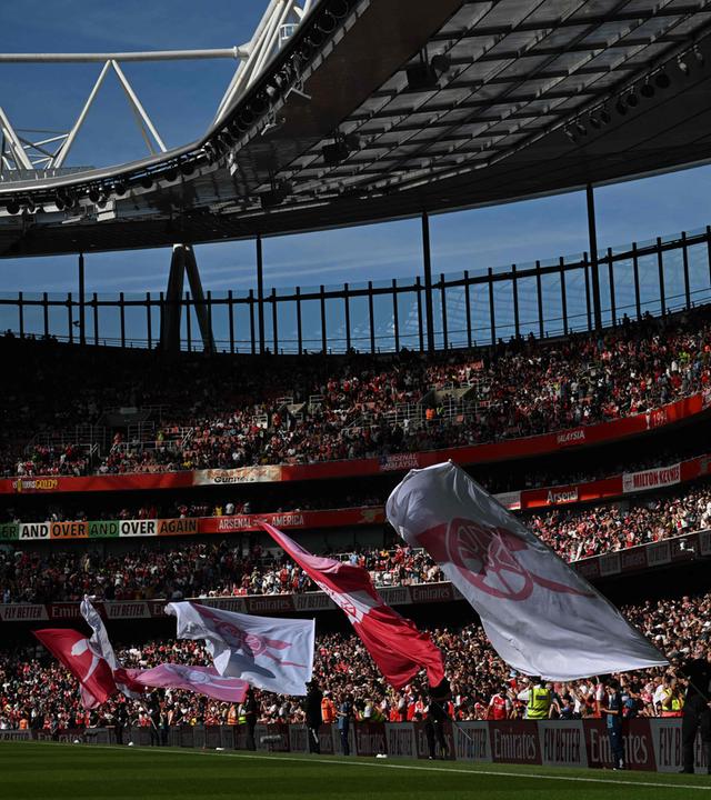 Das volle Stadion von Arsenal London.