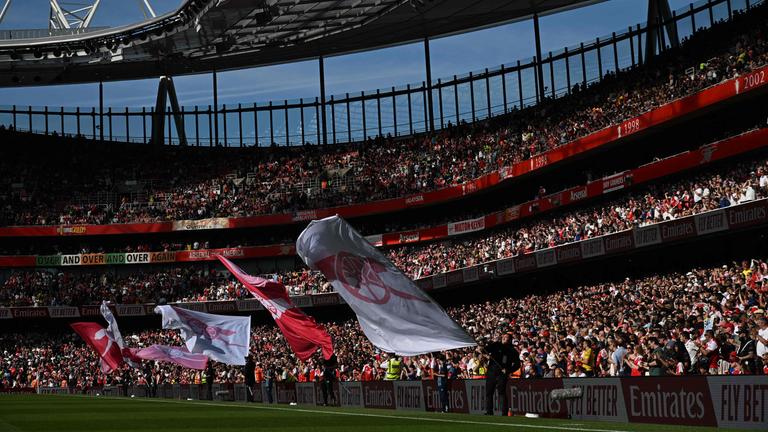 Das volle Stadion von Arsenal London.