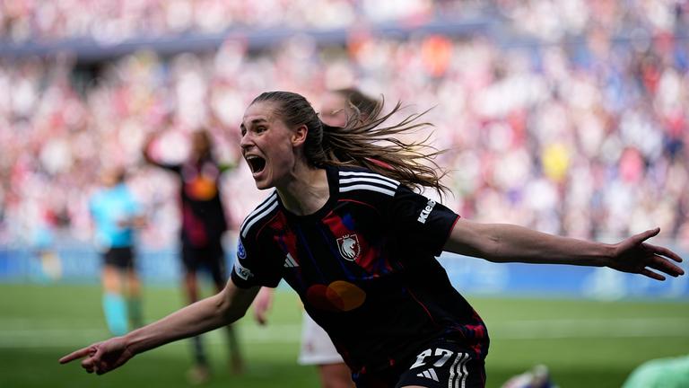 Jule Brand (OL Lyonnes) jubelt.