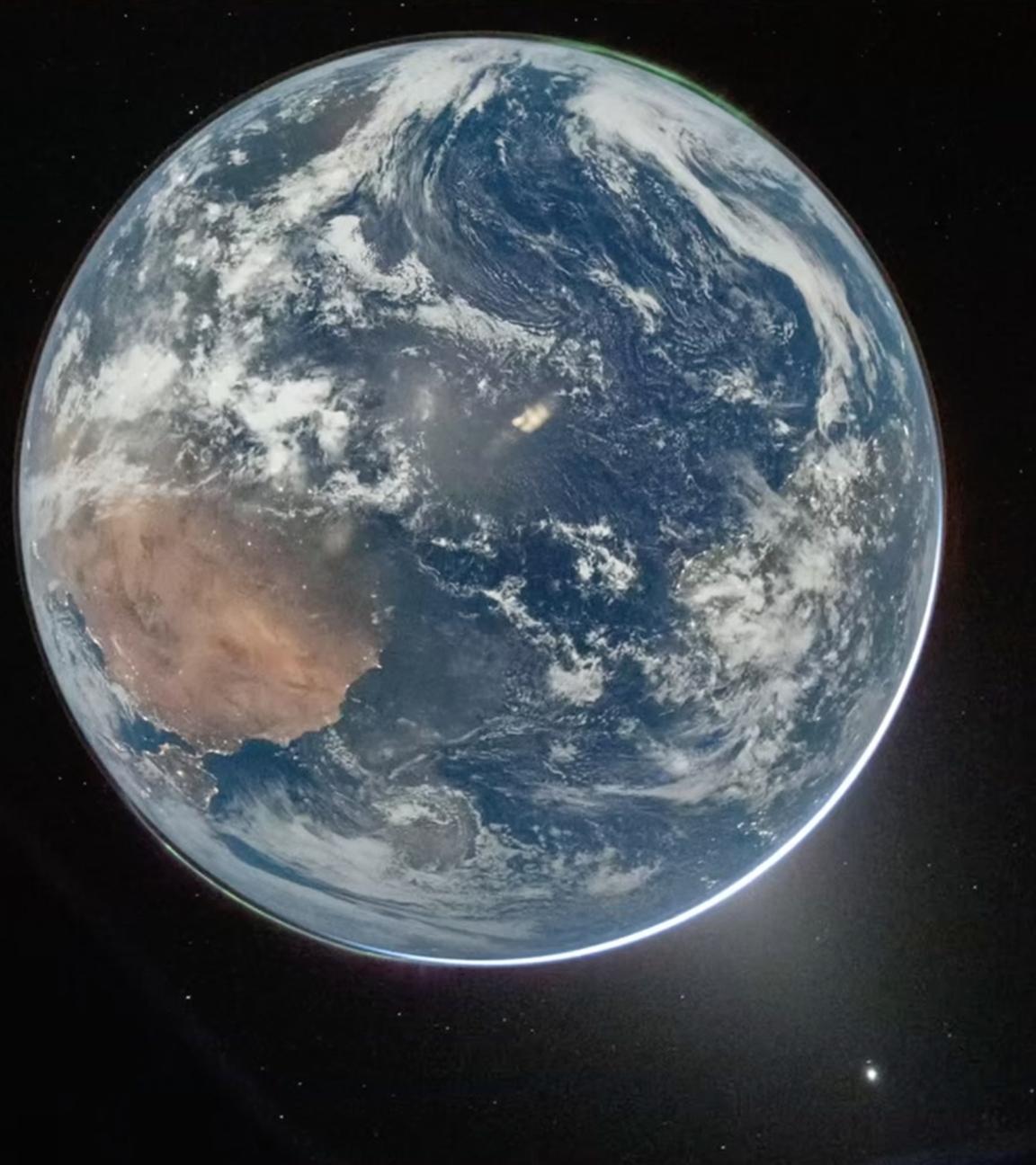 Dieses von der Nasa zur Verfügung gestellte Bild zeigt ein Downlink-Bild der Erde, das aus der Orion-Kapsel aufgenommen wurde.