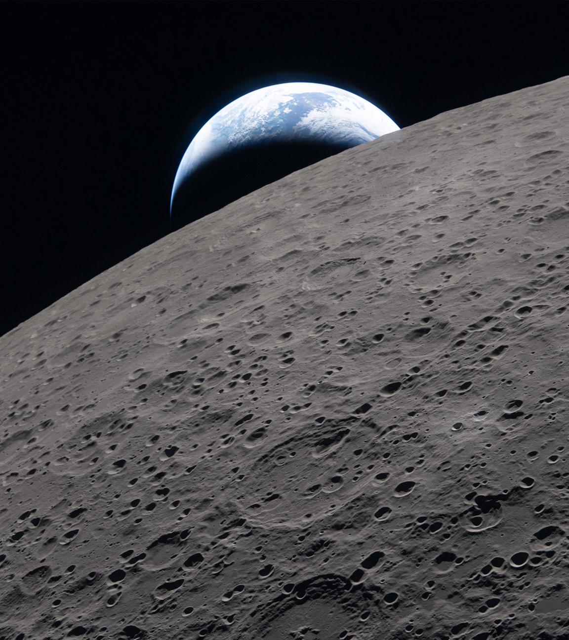 Auf diesem von der NASA bereitgestellten Bild hat die Crew von Artemis II diese Ansicht eingefangen, als die Erde während eines Mondvorbeiflugs hinter dem Mond untergeht.