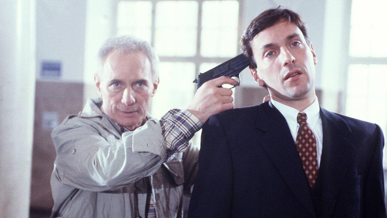 Schauspieler Arthur Brauss in einer Tatort-Folge um 1999. 